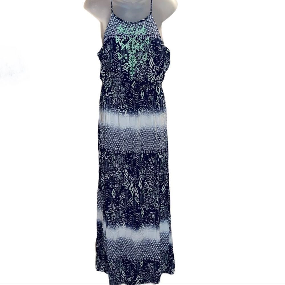 Embroidered Halter Style Maxi Dress‎